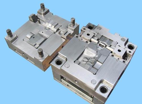 塑膠模具加工模具CNC加工質量高低應考慮哪些方面？
